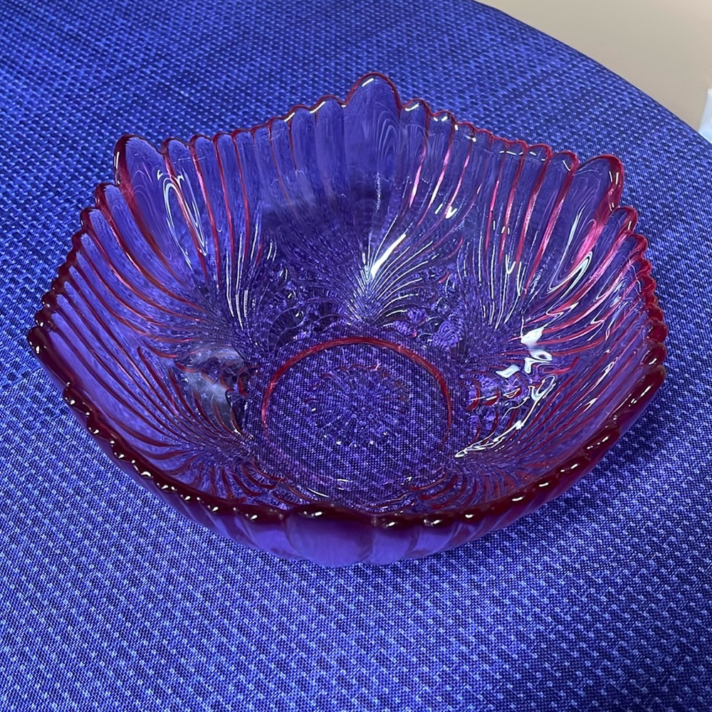 Fenton Art Glass 9" Bowl. Dusty Rose Pink Color. - Picture 1 of 4